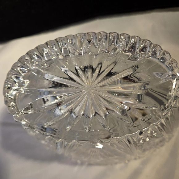 Bombonera de Cristal Embossed Clear Crystal Candy Dish with Lid - Picture 6 of 8
